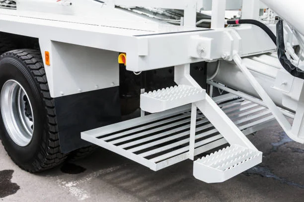 Heavy-Duty Side Steps