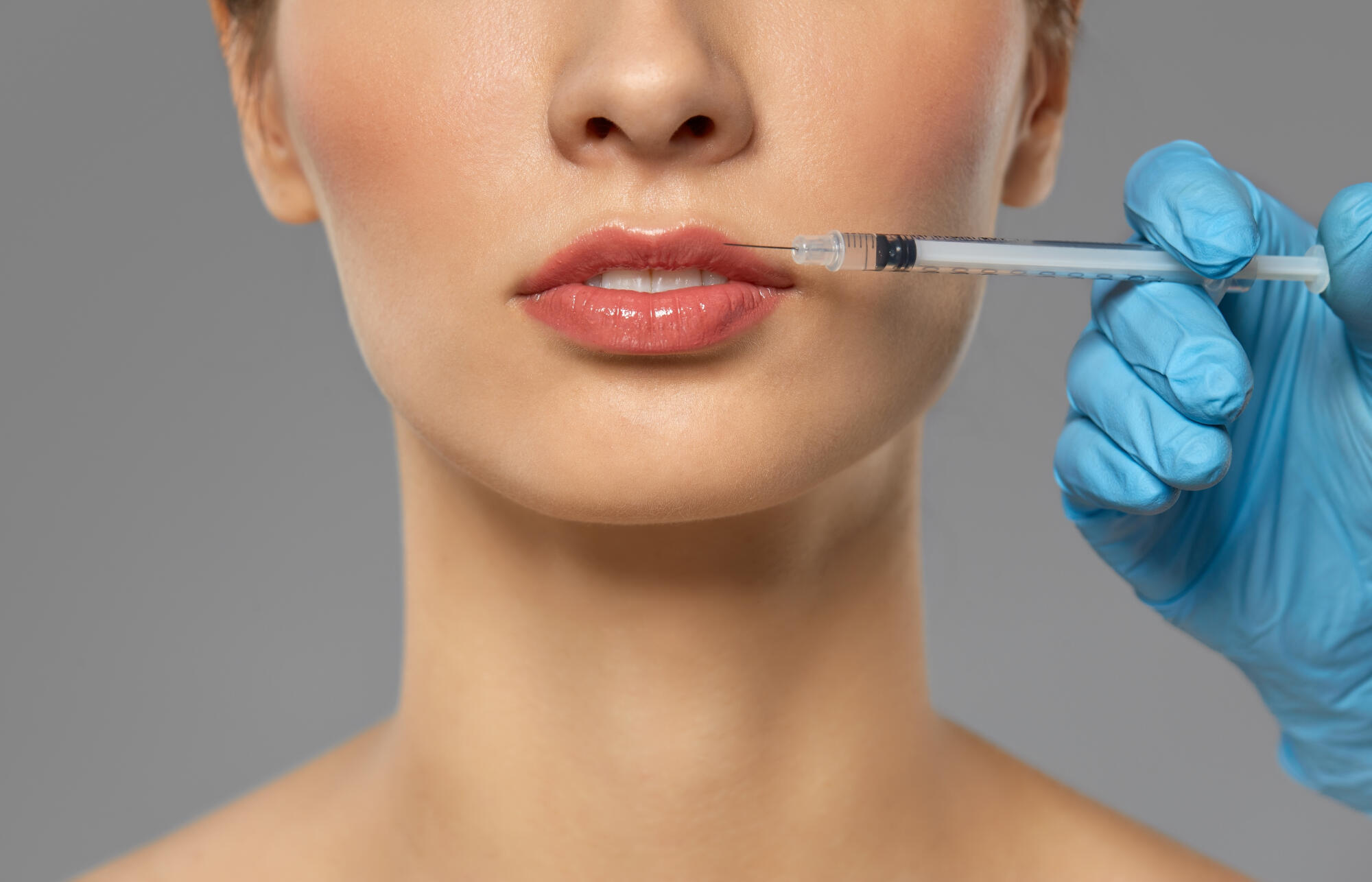 Aging Gracefully With Modern Cosmetic Enhancement Options